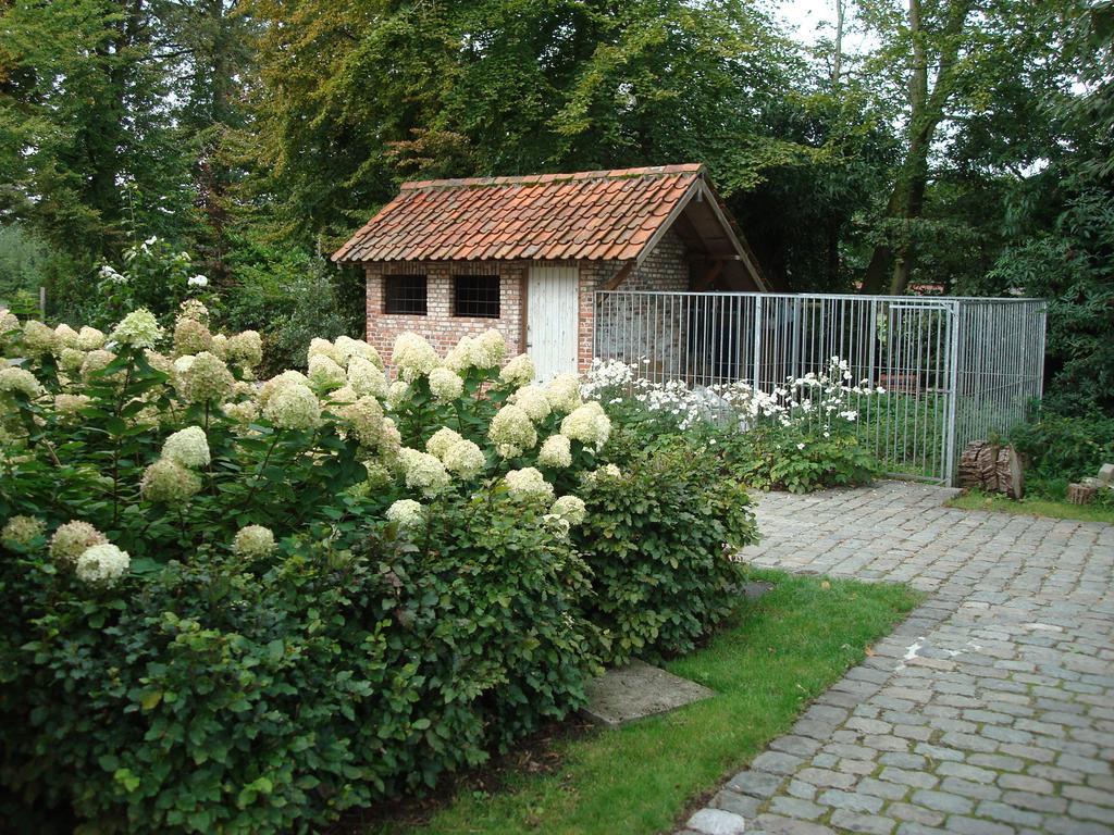 B&B Hooglandhoeve Geel Luaran gambar